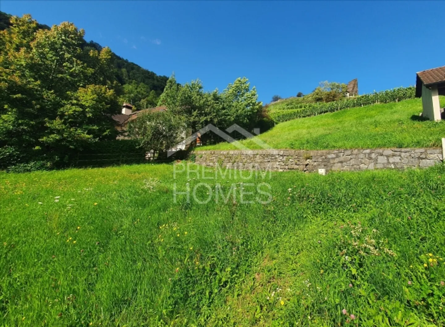 TERRENO EDIFICABILE UNICO CON VISTE MOZZAFIATO! - Foto 1 di 3