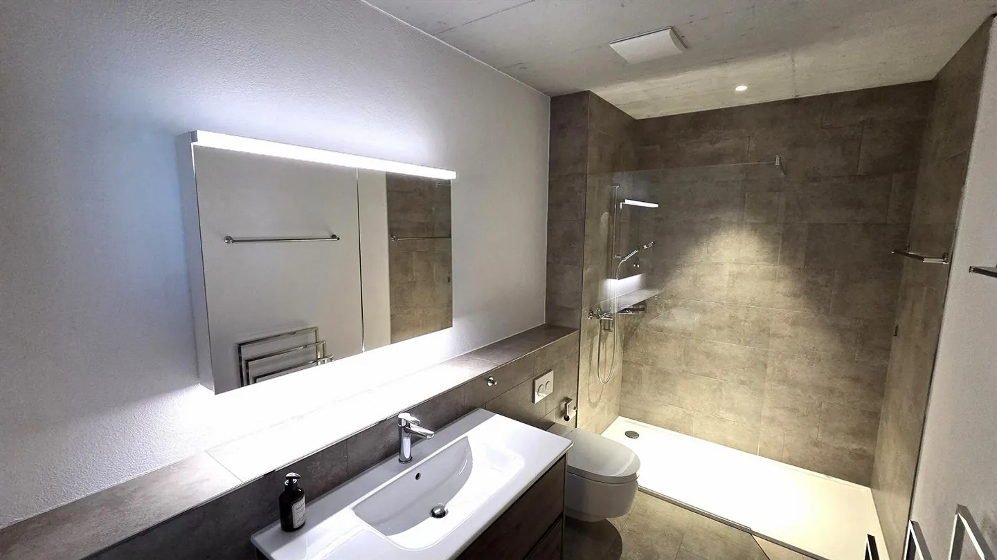 Moderno appartamento duplex di 3,5 stanze con vista mozzafiato - Foto 15 di 20