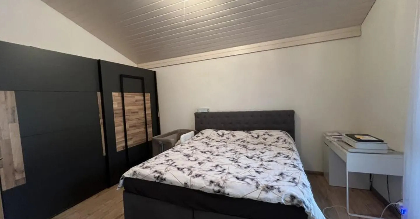 Charming Apartment in Mézières - Photo 5 of 11