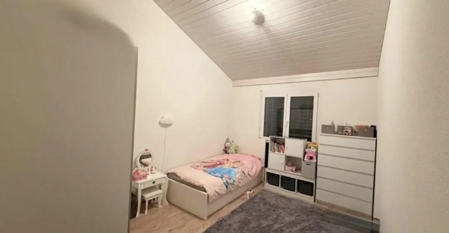 Charming Apartment in Mézières - Photo 6 of 11
