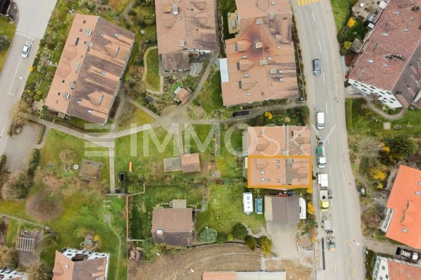 *RESERVED* - Spacious living on two floors with a view of the greenery - Photo 6 of 7