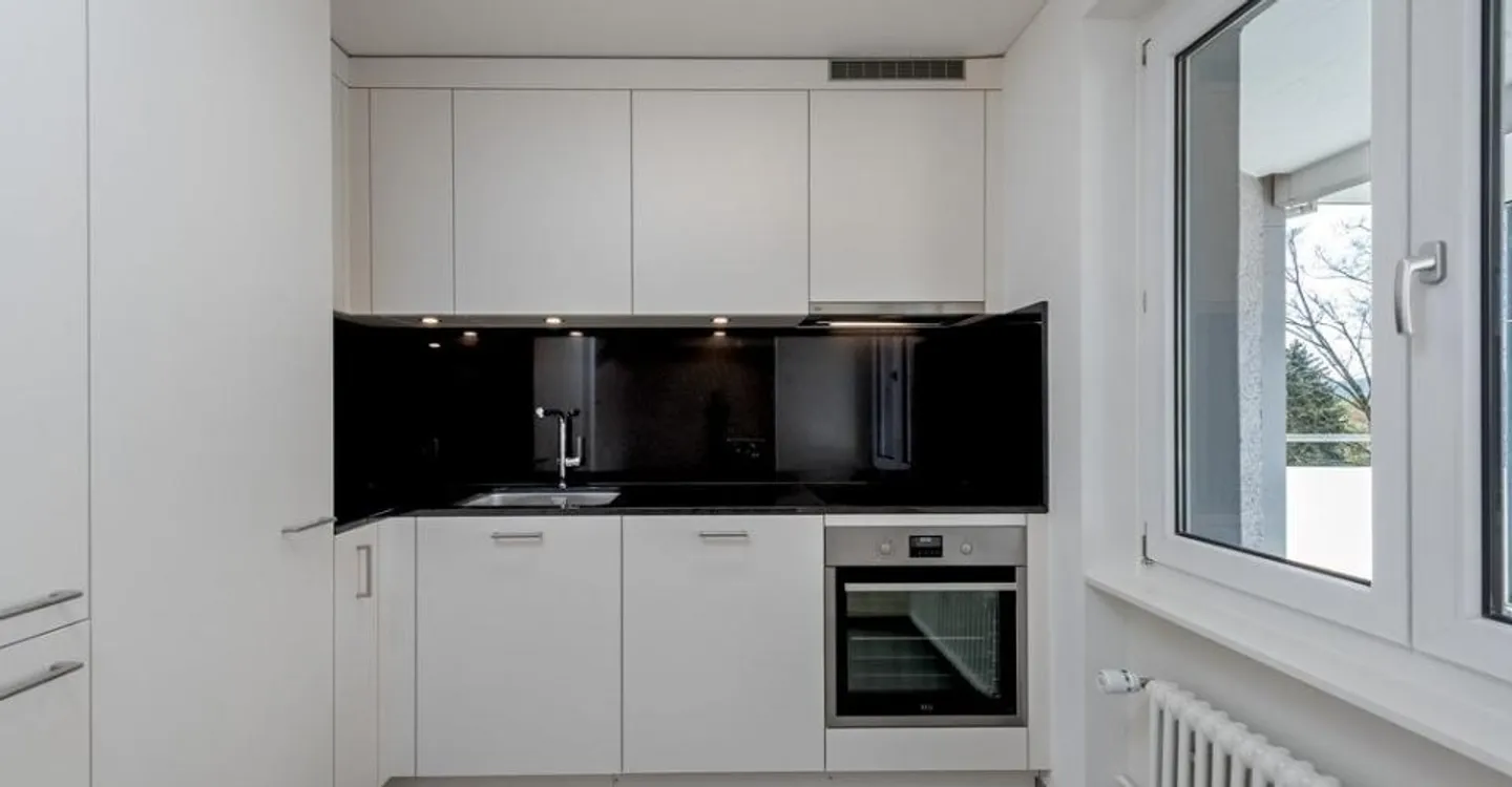 Dreamlike Penthouse Apartment - Photo 3 of 11