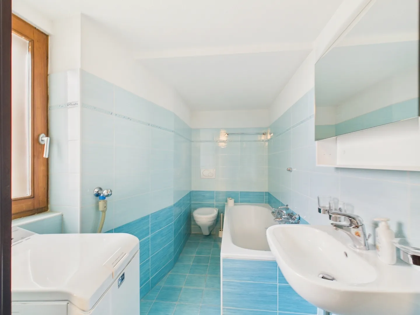 Residential Dream in Breggia, TI Modern Single-Family Home with 5 Rooms! - Photo 11 of 12