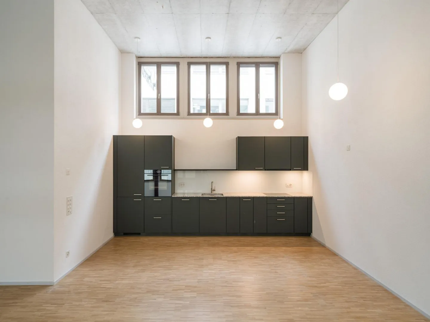 Loft exclusif au cœur de la vieille ville ! - Photo 2 sur 9