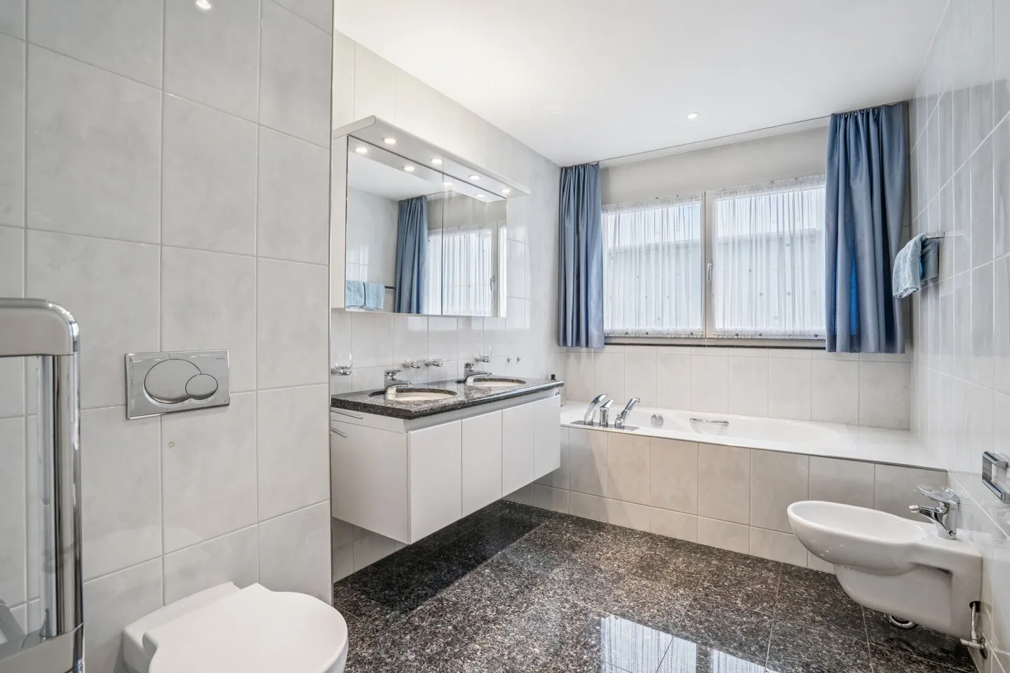 RÉSERVÉ - Appartement exclusif de 5.5 à 6.5 pièces à Zumikon - Photo 5 sur 8