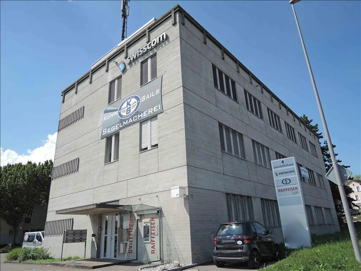 Spazio commerciale o di stoccaggio flessibile con opzioni di parcheggio - Foto 1 di 5