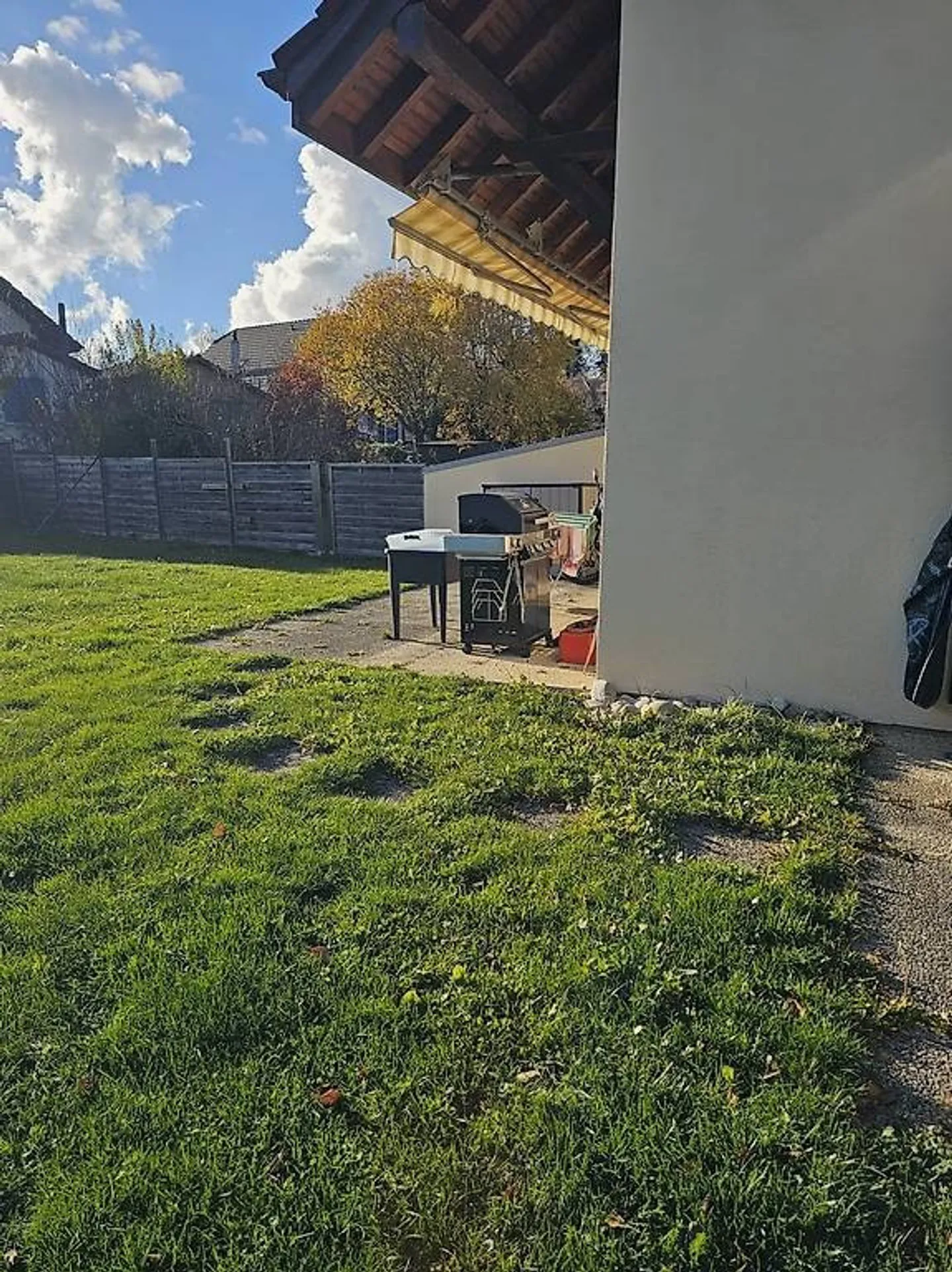 Apartment for rent - Photo 2 of 5