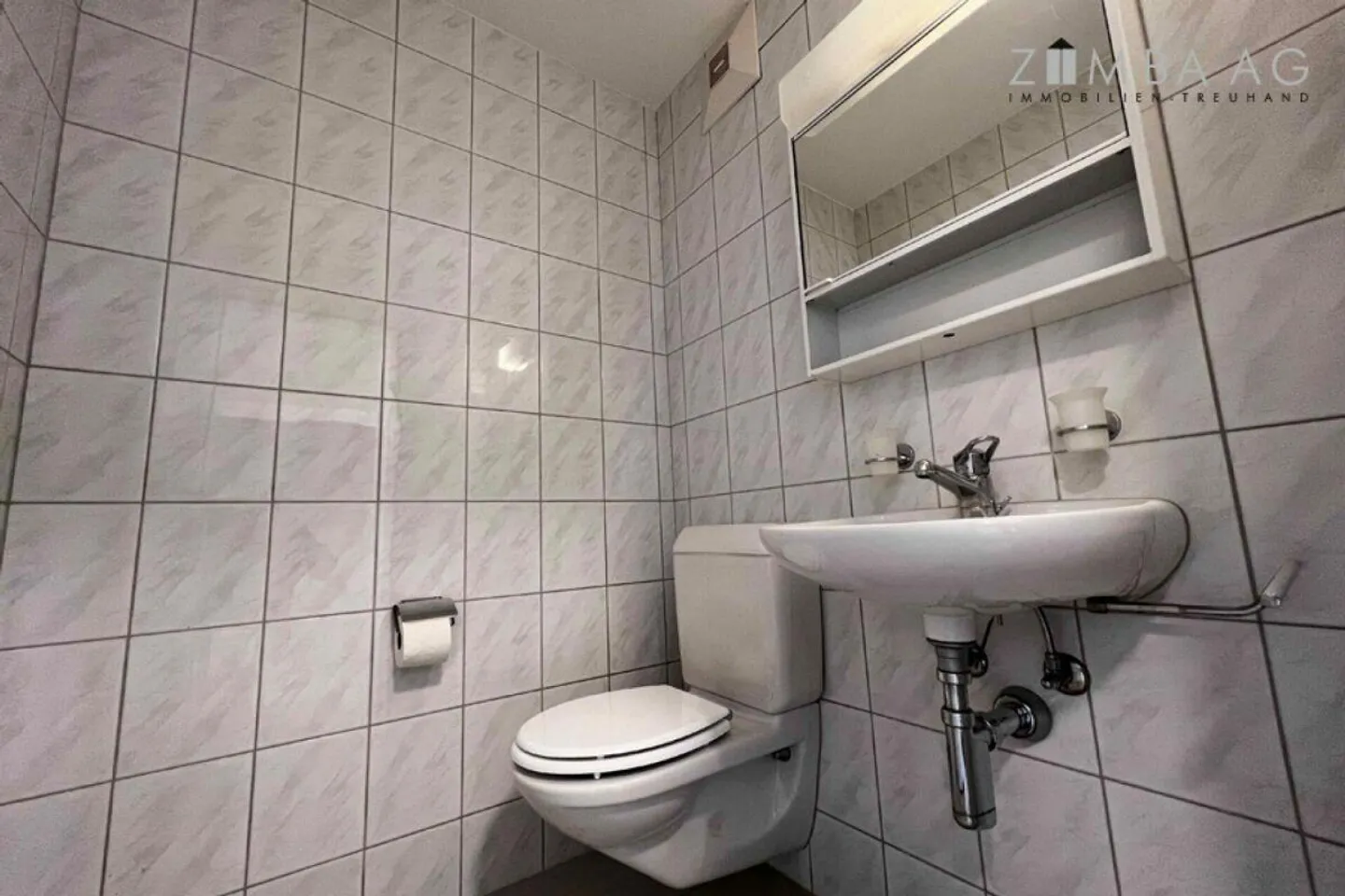 Families welcome, with plenty of space and close to school/kindergarten and sports - Photo 10 of 14