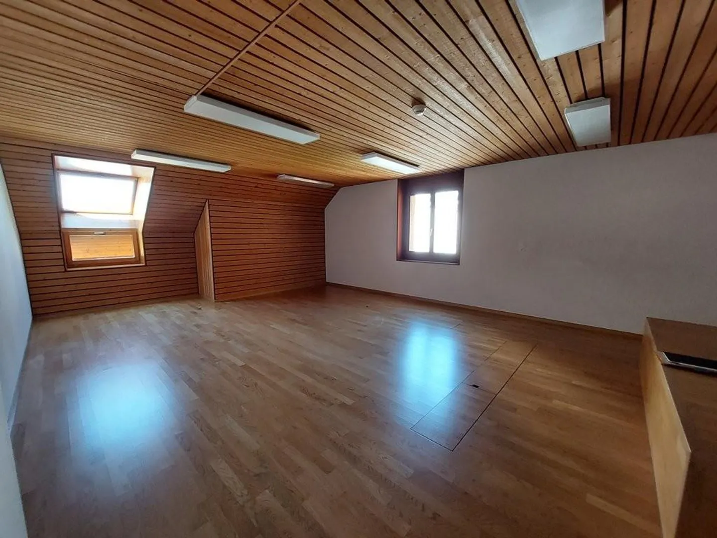 Large office on the 4th floor of 182m2 - Photo 5 of 11