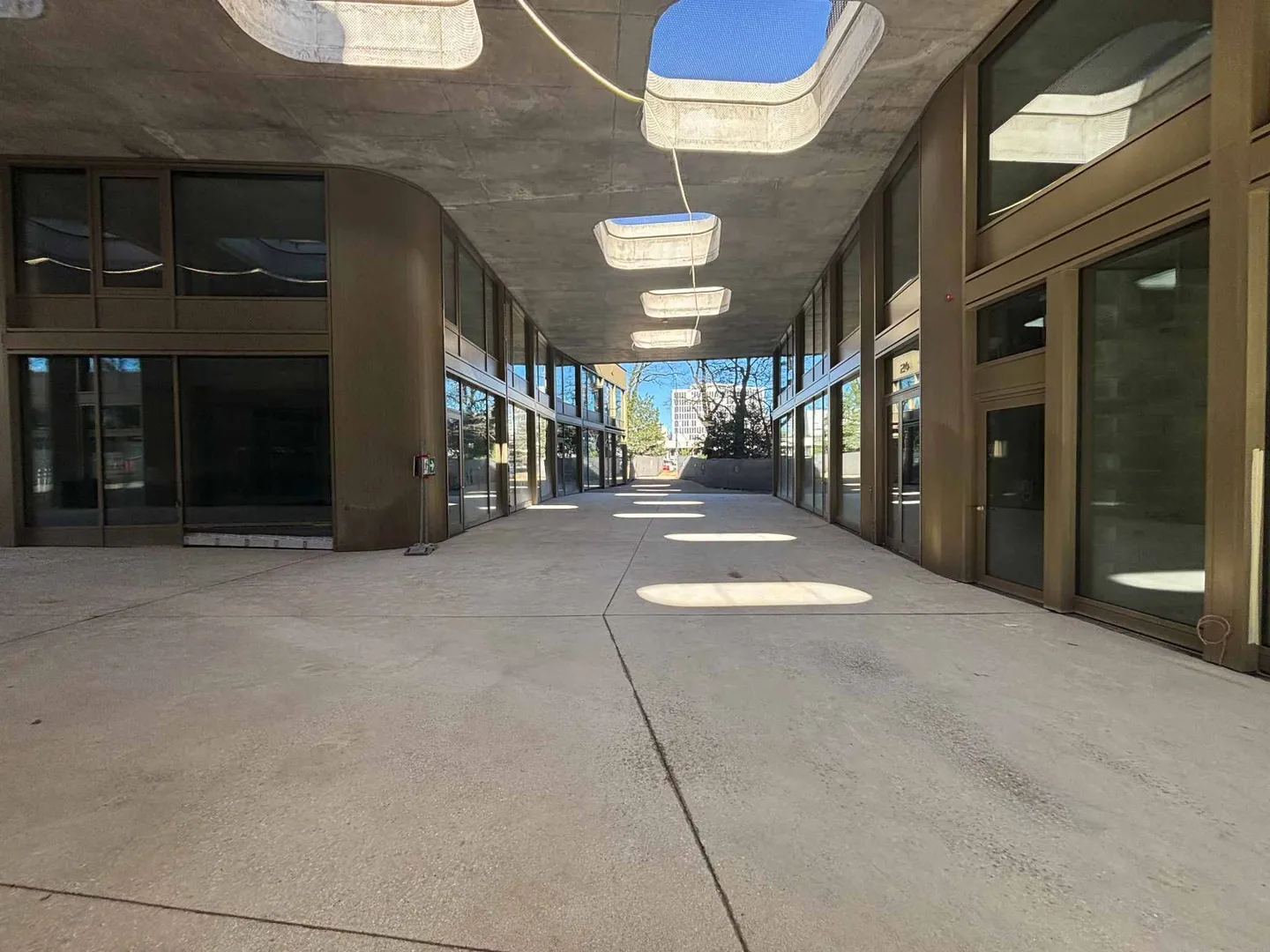 Nouvelles Arcades Commerciales - Photo 4 sur 9