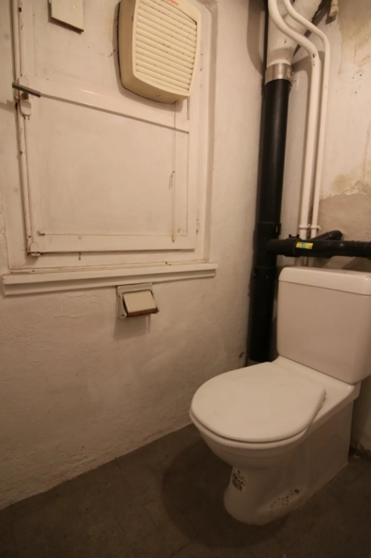 Edificio ad uso misto in affitto - Foto 8 di 9