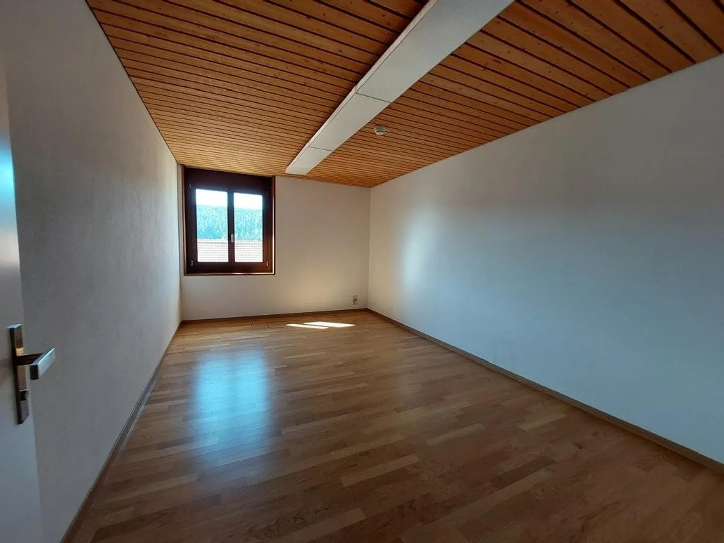 Large office on the 4th floor of 182m2 - Photo 7 of 11