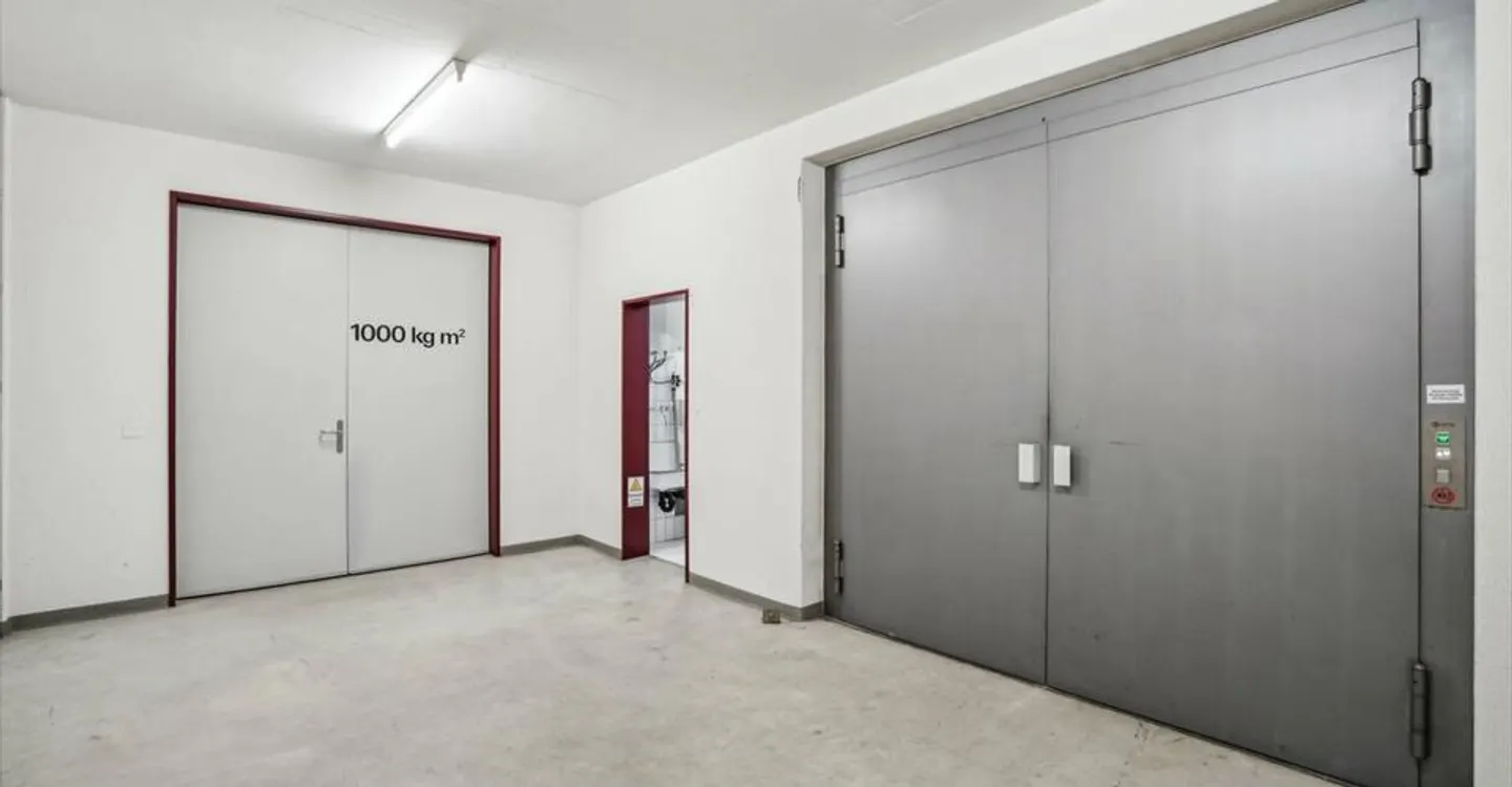 Vielseitige Gewerbefläche - Foto 7 von 10