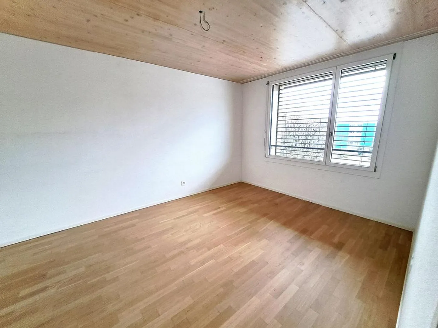 Bright 4.5 Room Apartment - Photo 7 of 10