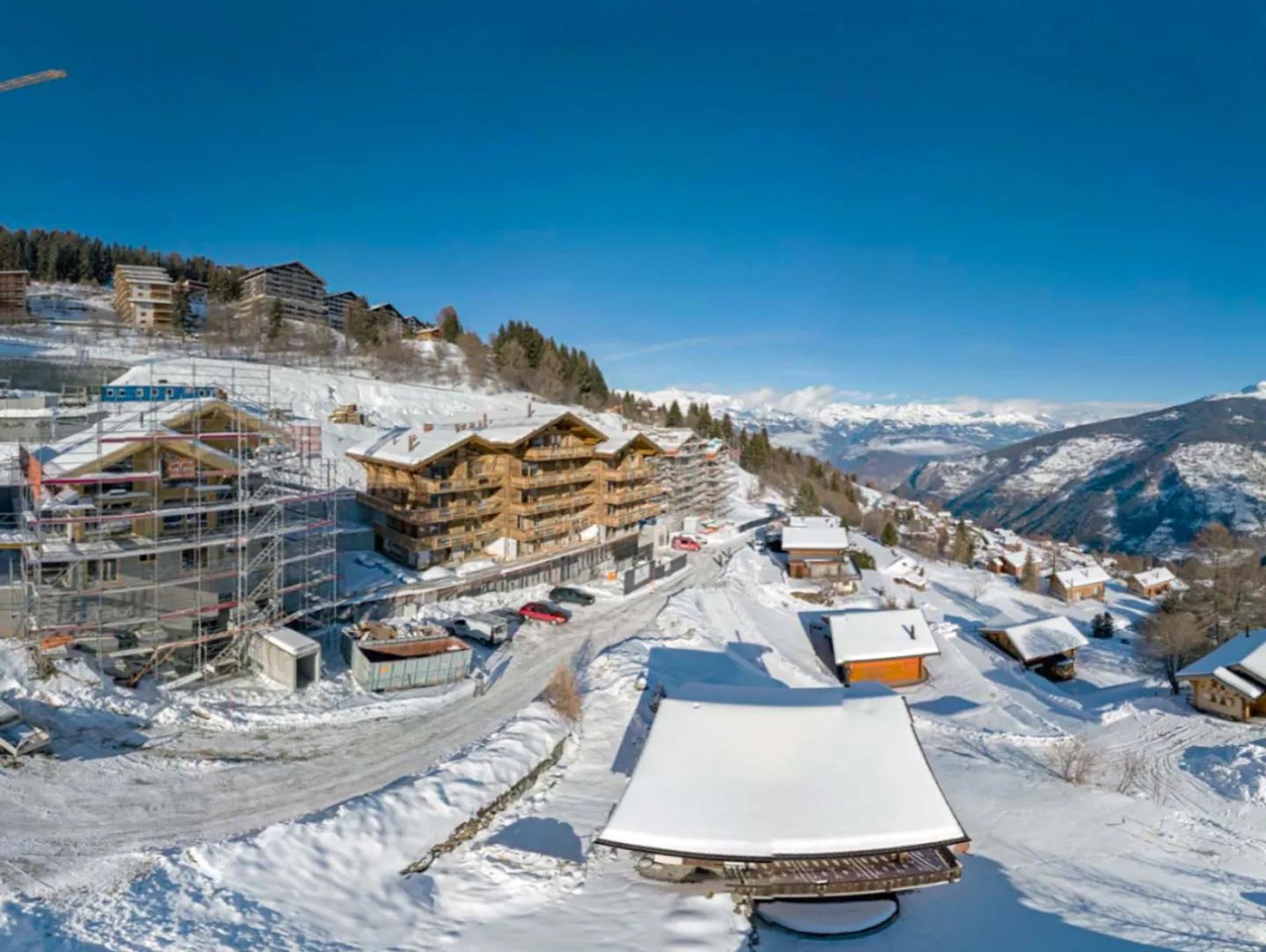 Appartement de Luxe avec Vue Époustouflante - Photo 10 sur 16