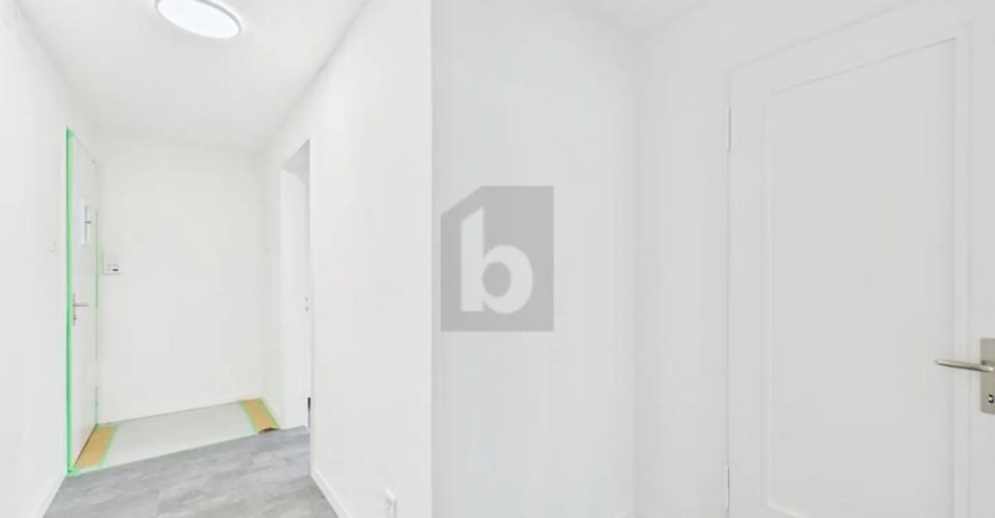 Renovated Apartment in Quiet Area - Photo 3 of 6