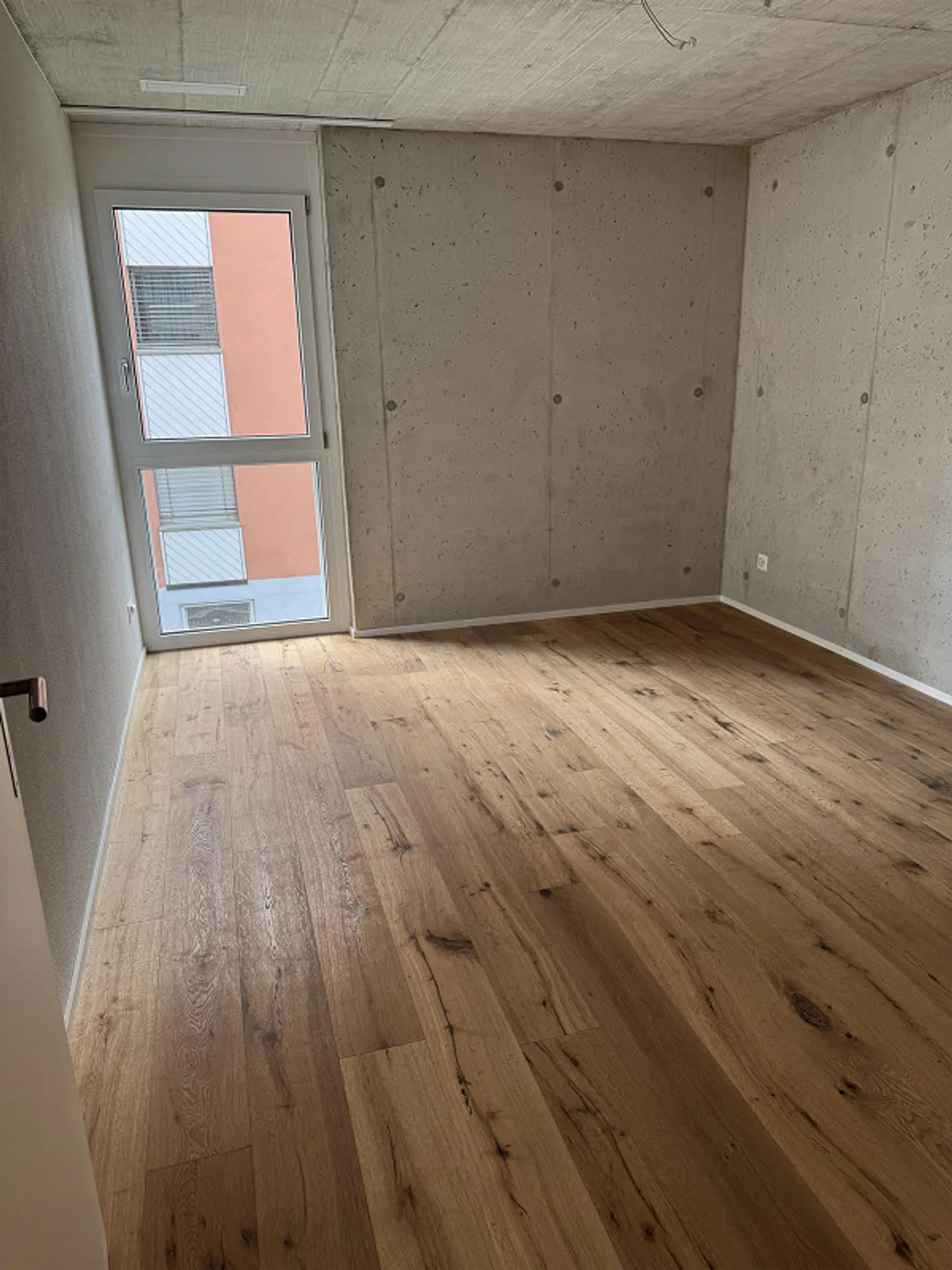 Dernier appartement 2.5 pièces ultra-moderne à louer dans un emplacement central - Photo 7 sur 9