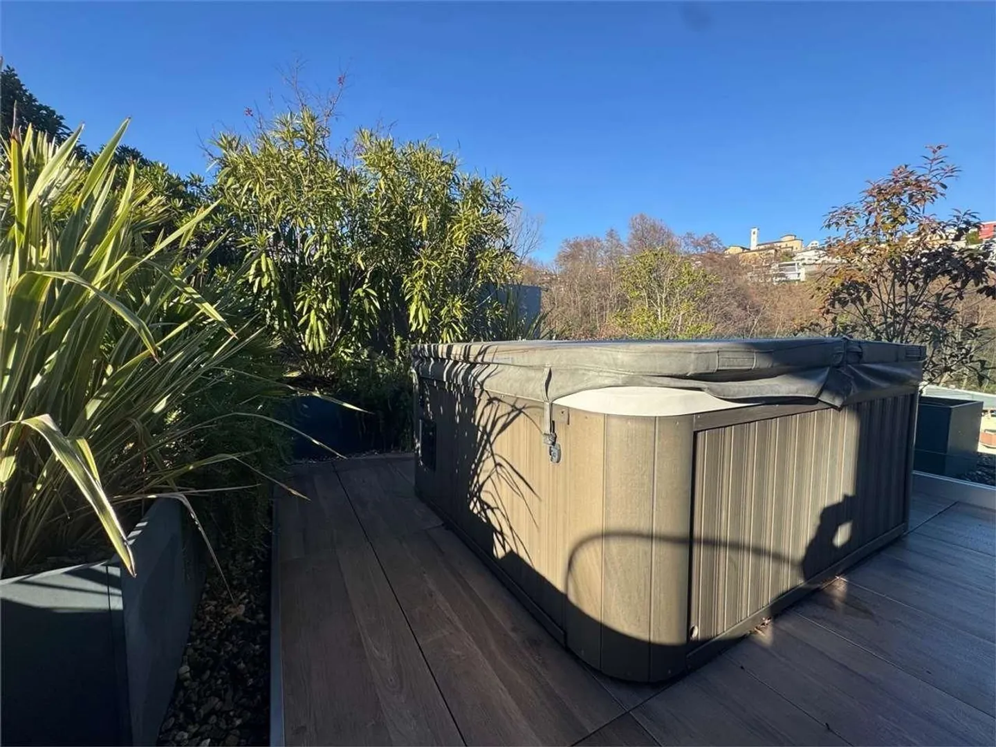 Elegantes Penthouse mit atemberaubender Aussicht - Foto 7 von 13