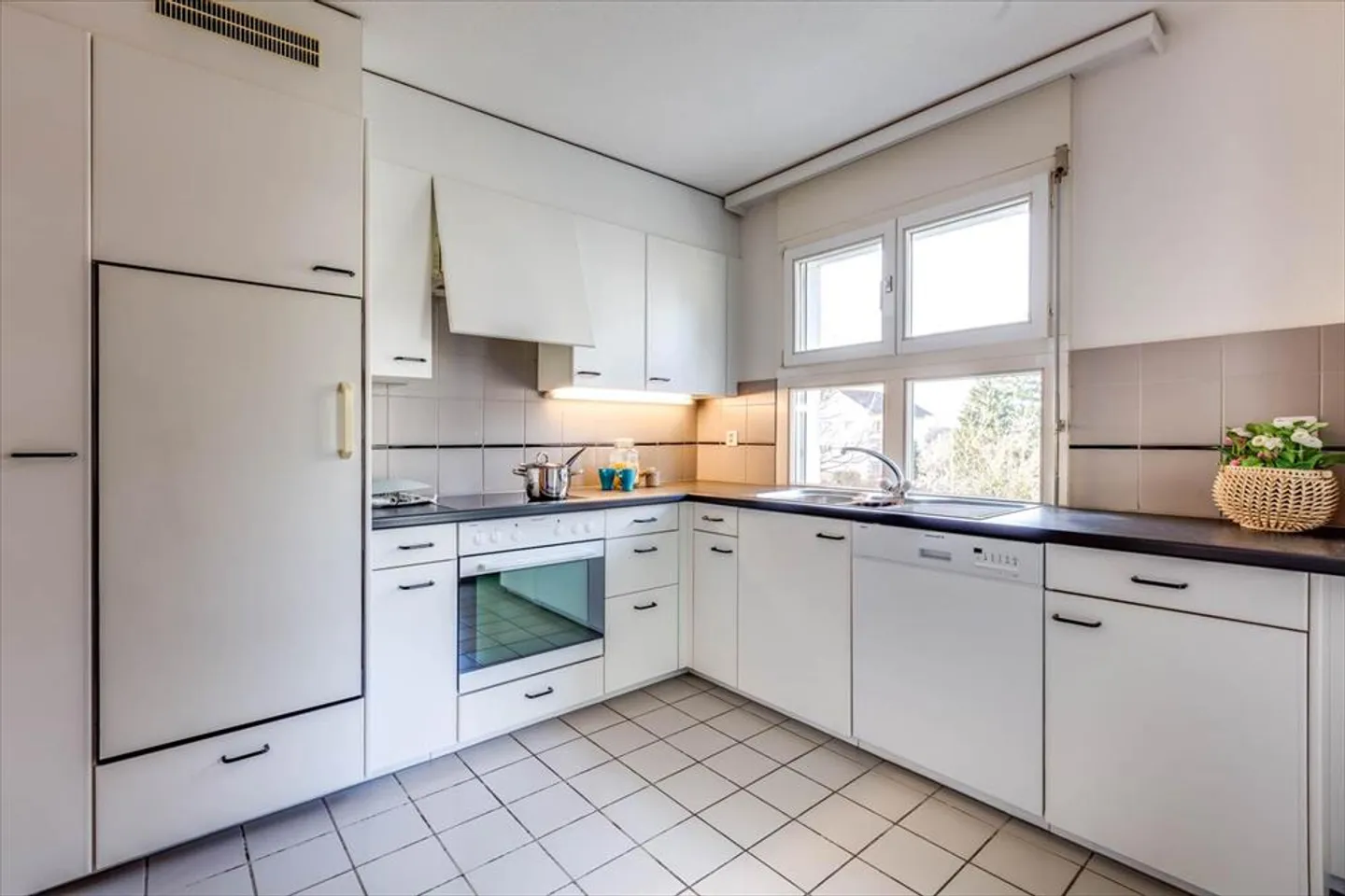 Appartamento luminoso al piano terra - Foto 3 di 8