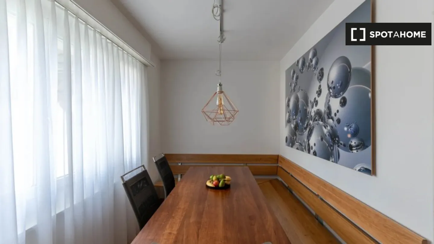 Discover, visit and rent your new home online with full confidence. - Photo 8 of 11