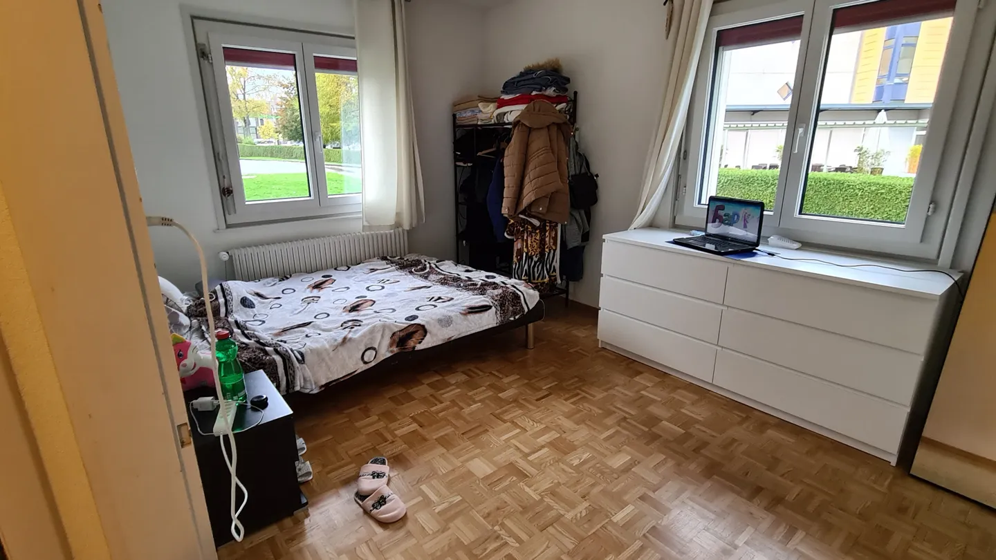 Charming Apartment Near Forest - Photo 6 of 8