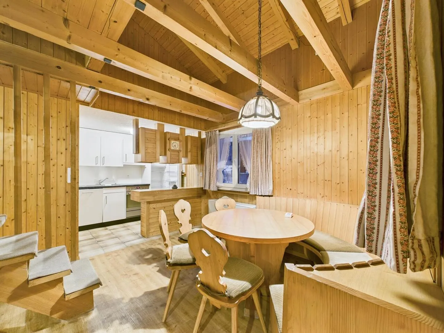 IN A QUIET LOCATION FOR CONNOISSEURS - Photo 1 of 6