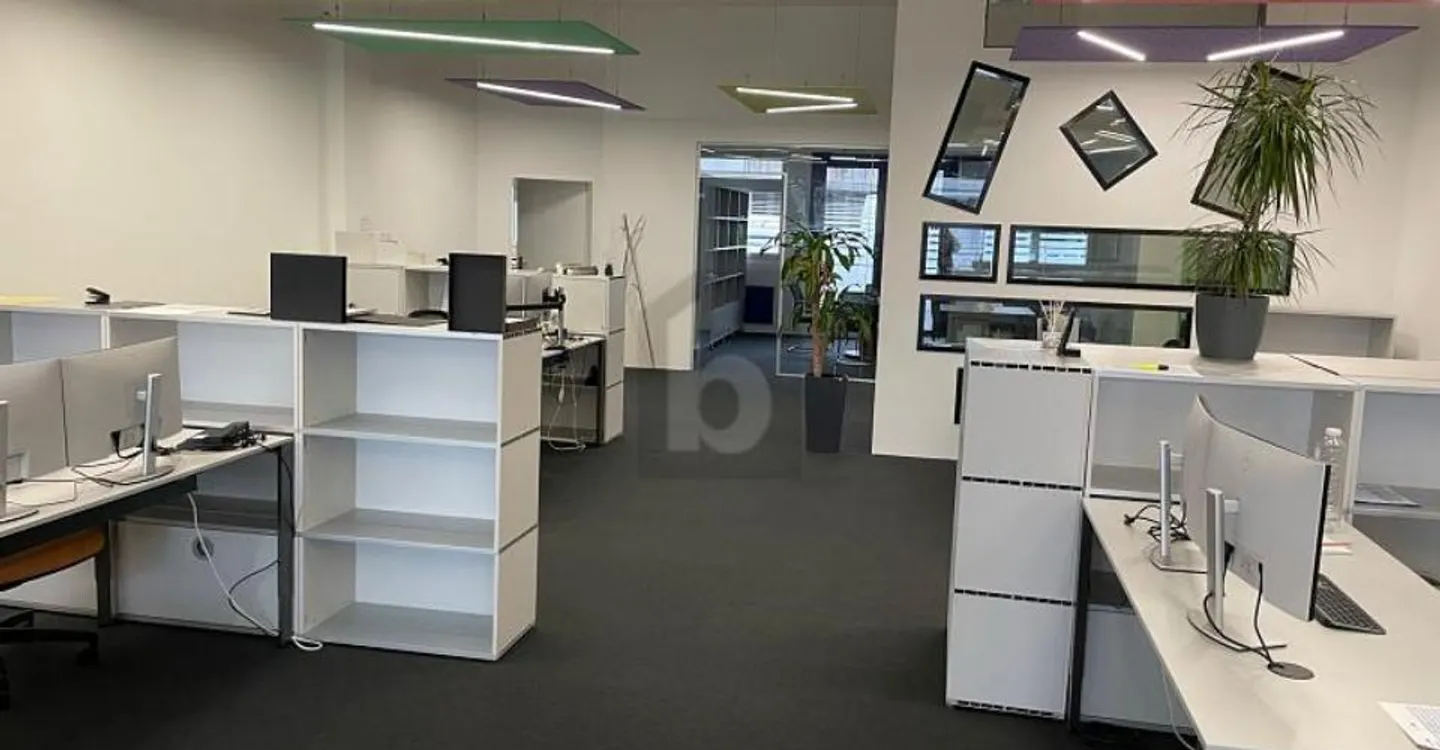 Espace de bureau spacieux à Lucerne - Photo 1 sur 5