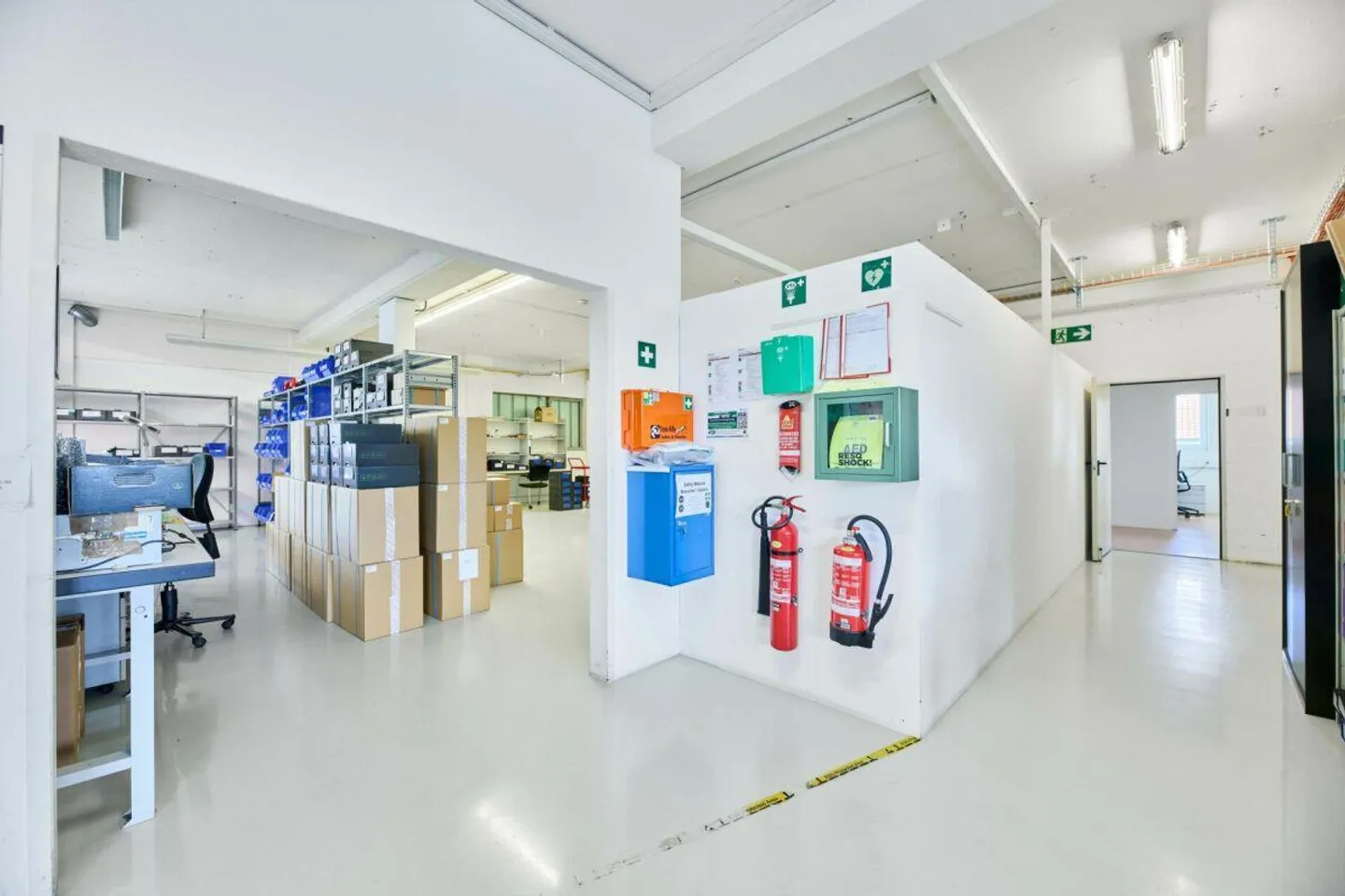 Gewerbeimmobilie mit vielseitigen Nutzungsmöglichkeiten in Oftringen! - Foto 6 von 30