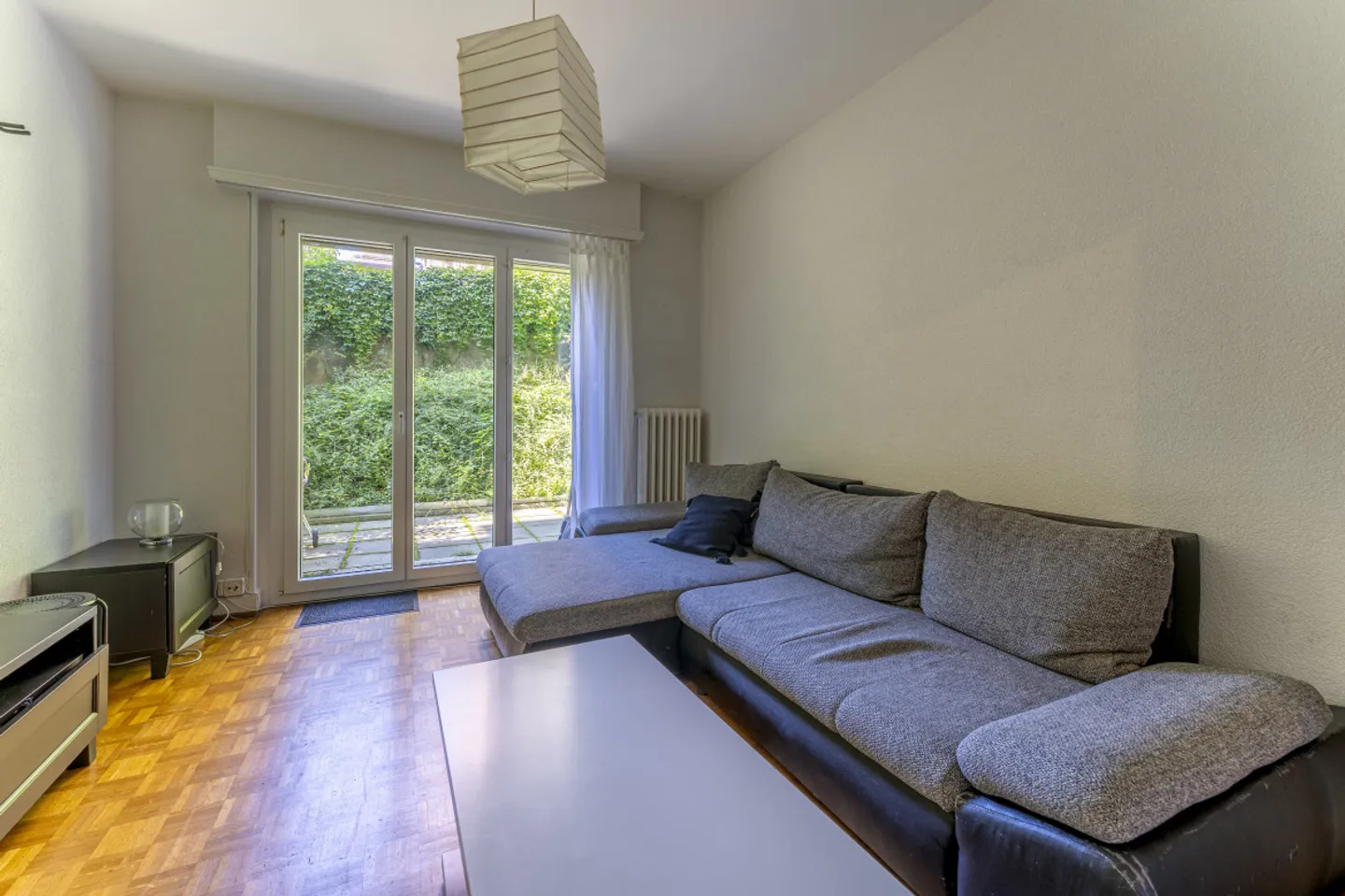 Renovated Apartments in Lausanne - Photo 2 of 5