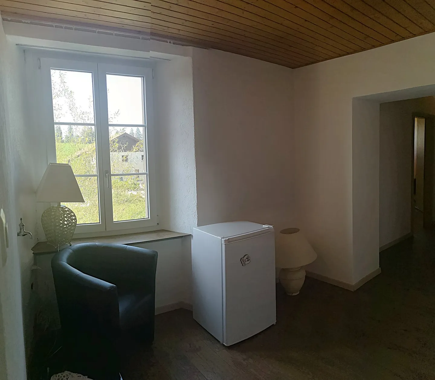 Large family house with 8.5 rooms in Lajoux, rental opportunity for guest rooms - Photo 32 of 63