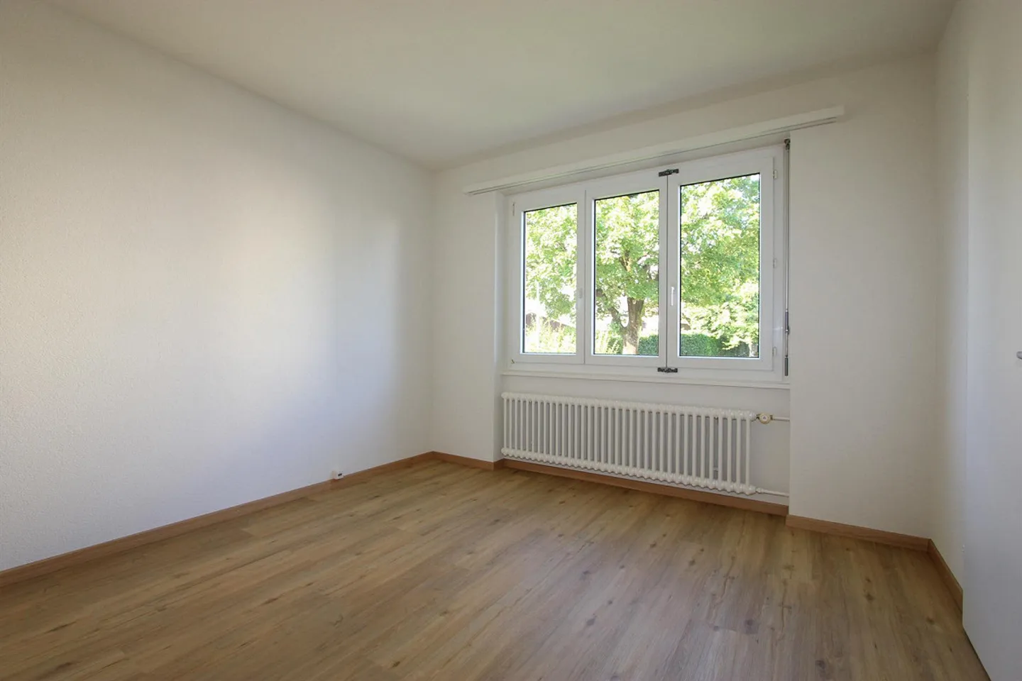 Moderne Wohnung mit Schwimmbad - Foto 5 von 11