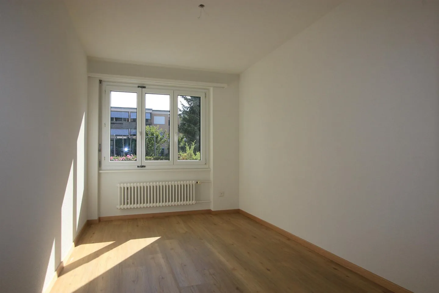 Moderne Wohnung mit Schwimmbad - Foto 6 von 11