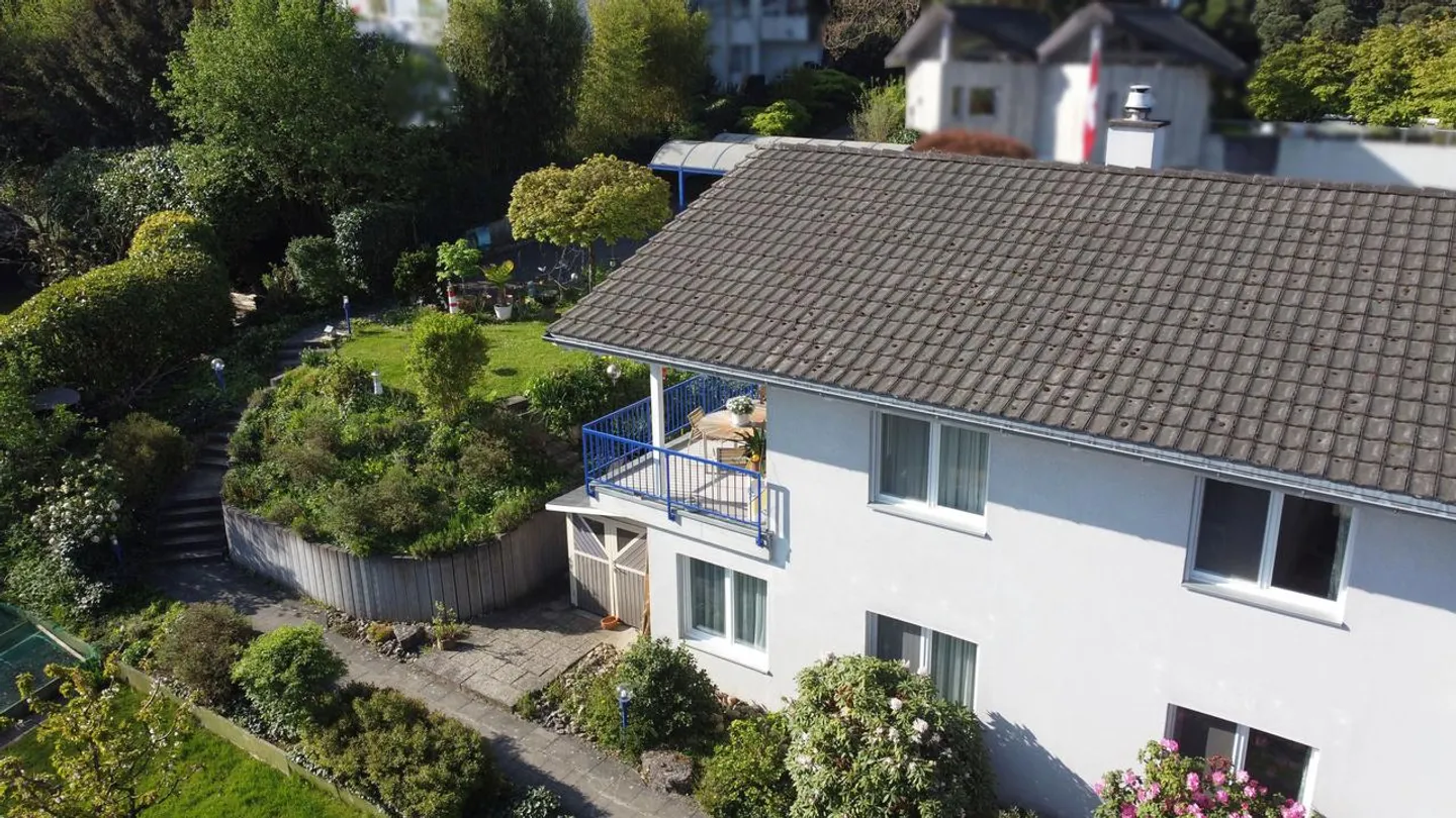 Beautiful 5.5-room semi-detached house with carport and Swedish stove - Photo 12 of 13