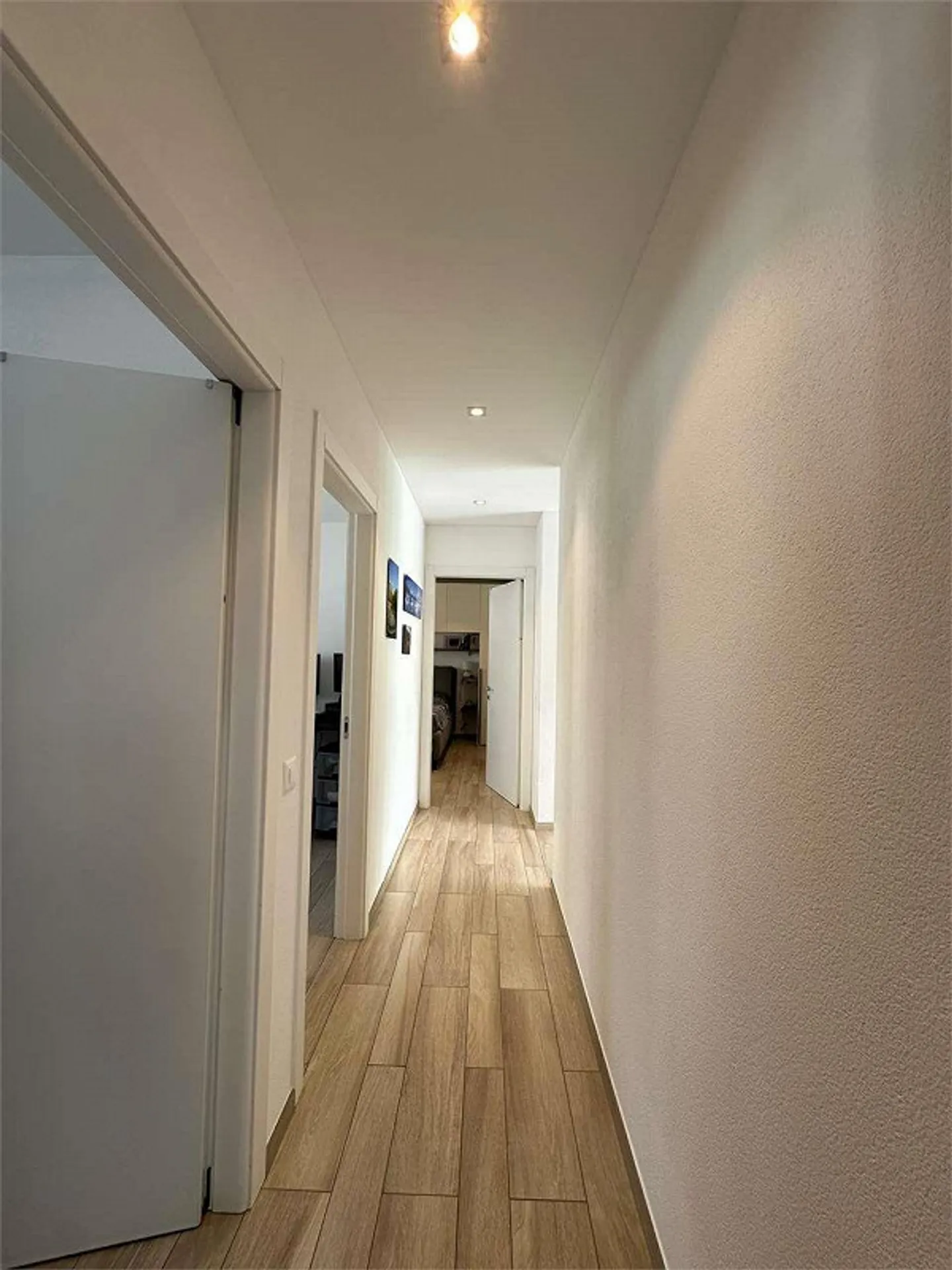 Elegantes 4.5-Zimmer-Apartment mit Garten - Foto 7 von 13