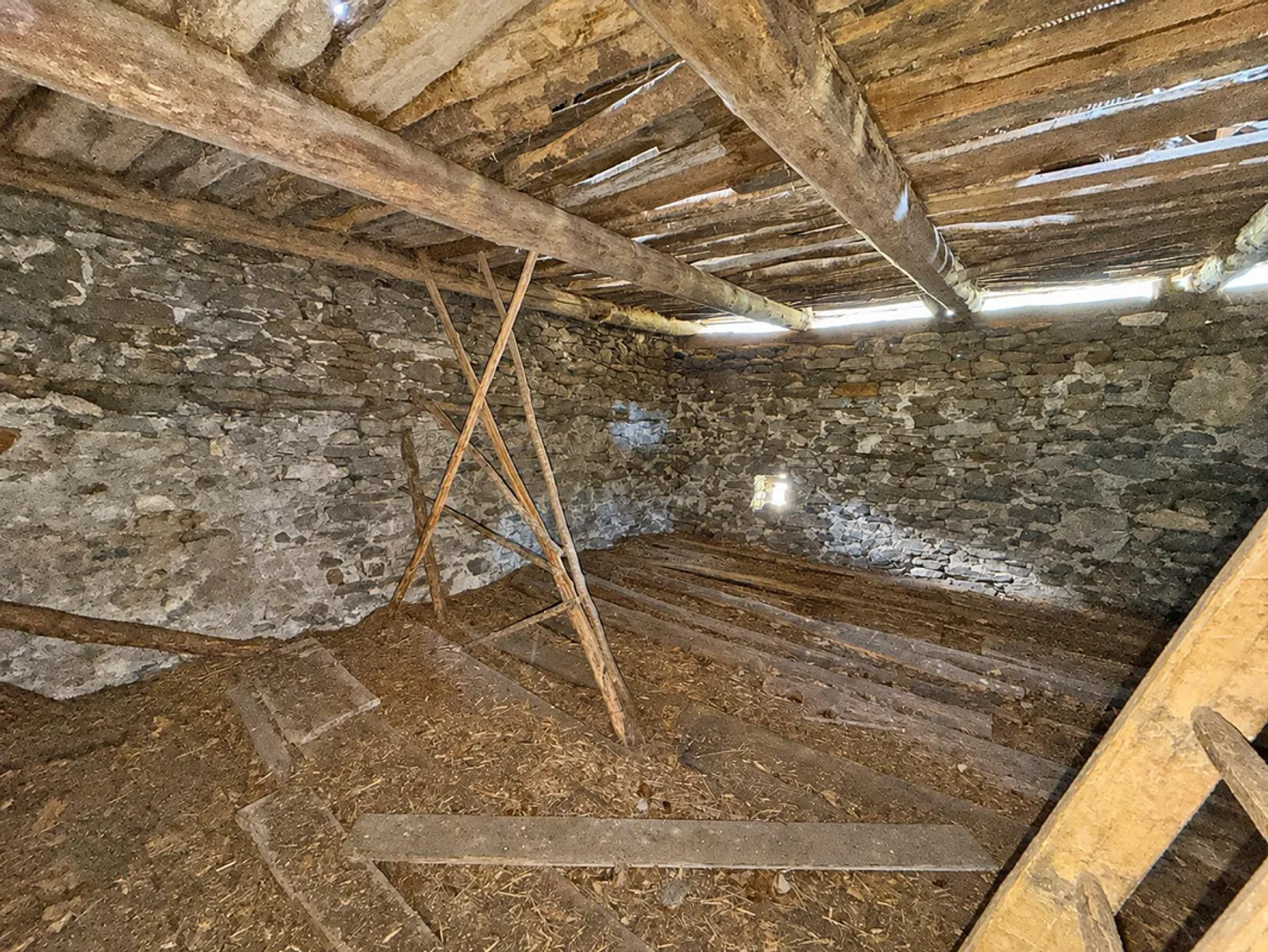 Rustico to renovate with building land - Photo 7 of 13