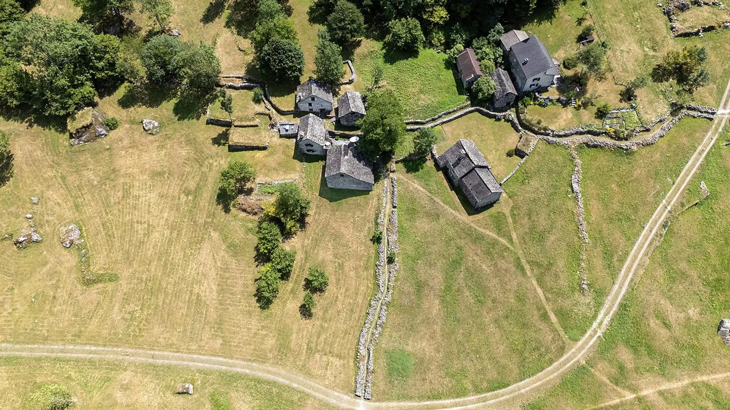 Rustico to renovate with building land - Photo 13 of 13