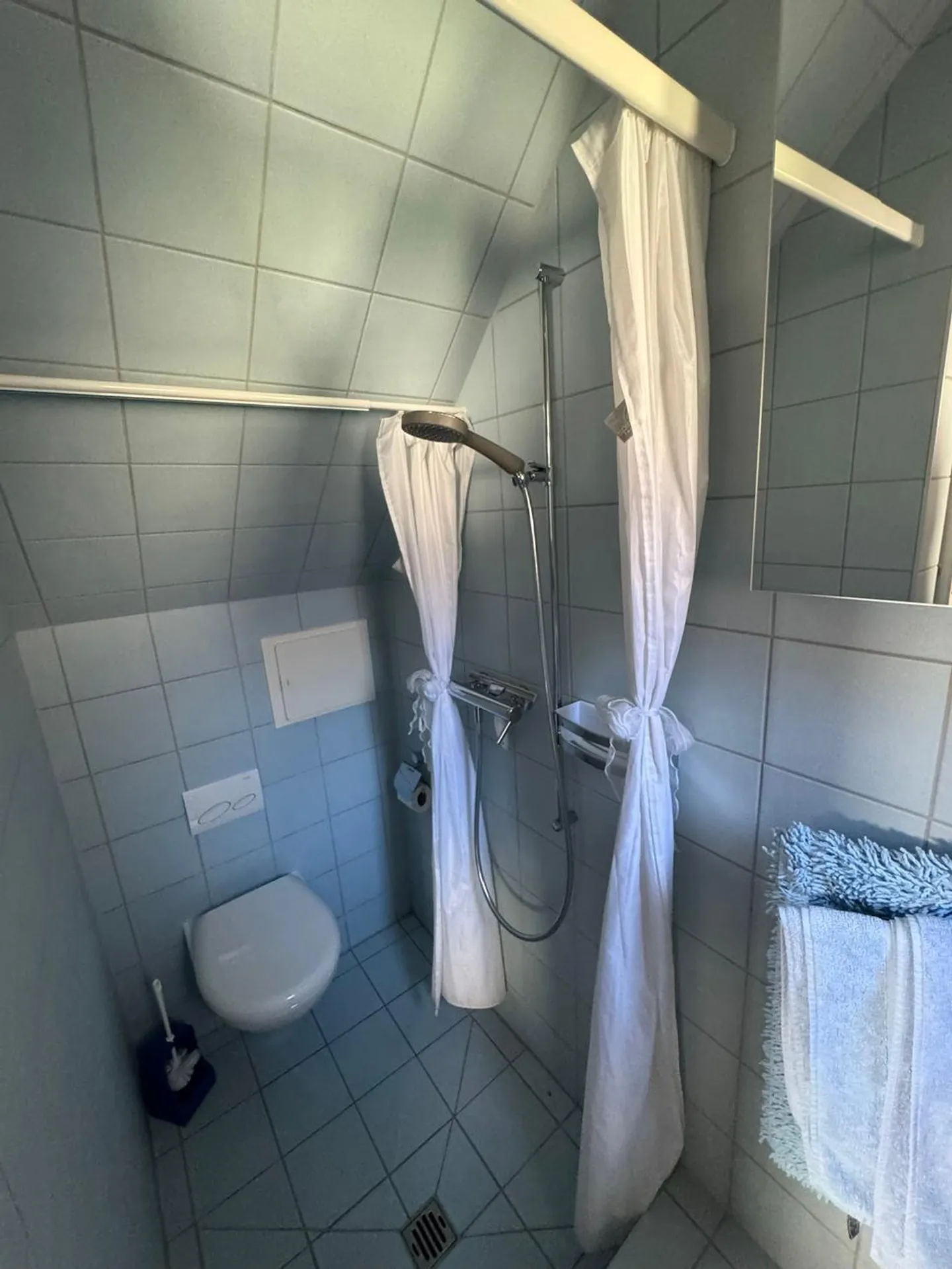 Triplex in una casa di villaggio - Foto 8 di 10