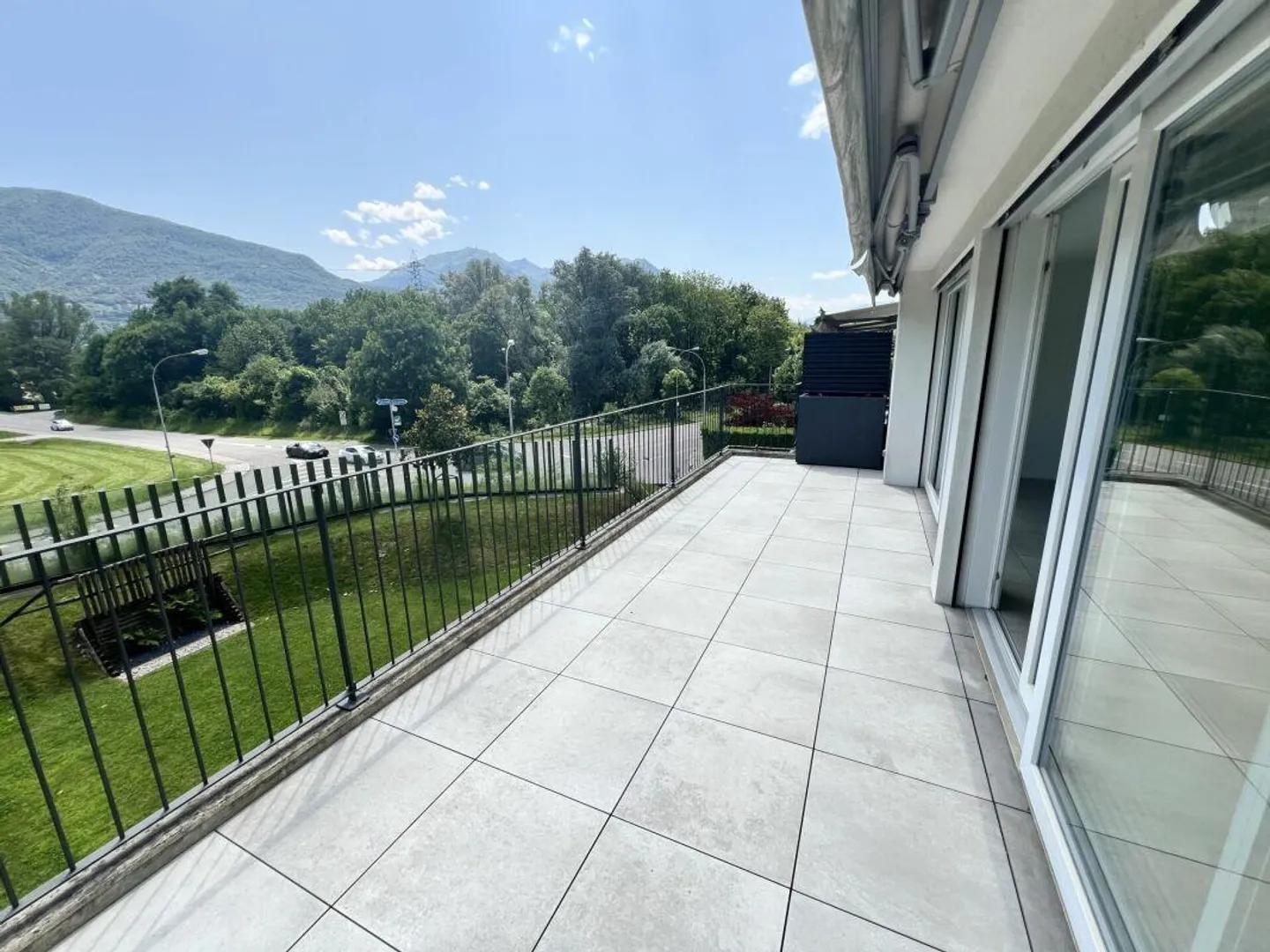 Appartamento al 2° piano, 4,5 stanze con terrazza - Foto 5 di 13