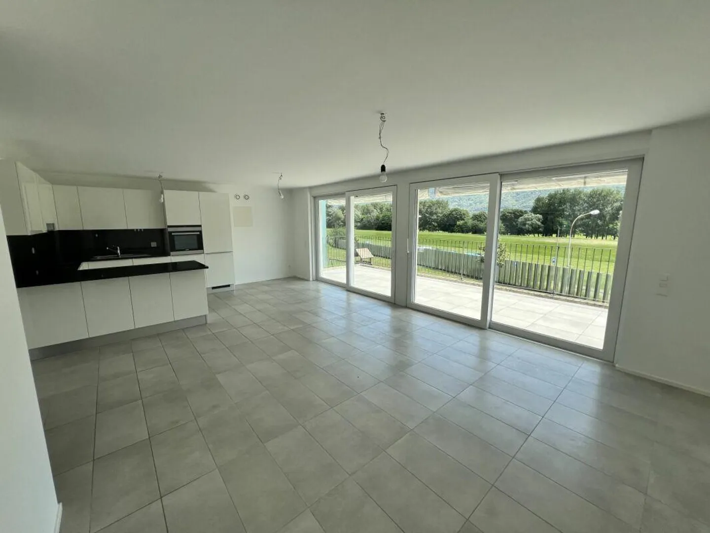 Appartamento al 2° piano, 4,5 stanze con terrazza - Foto 4 di 13