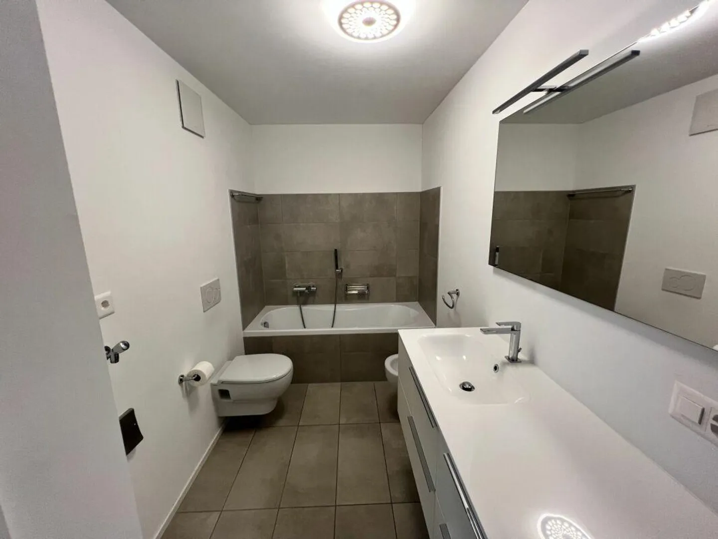 Appartamento al 2° piano, 4,5 stanze con terrazza - Foto 10 di 13