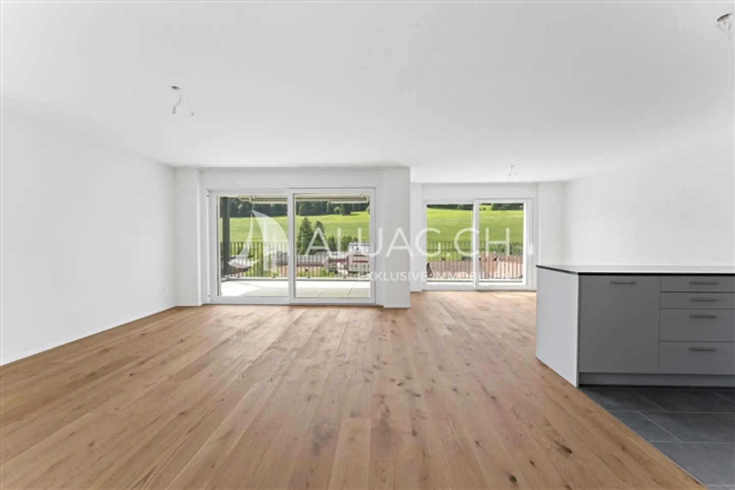 NOUVEAU 4.5 PIÈCES AVEC RACCORDEMENT NATUREL - Photo 5 sur 11