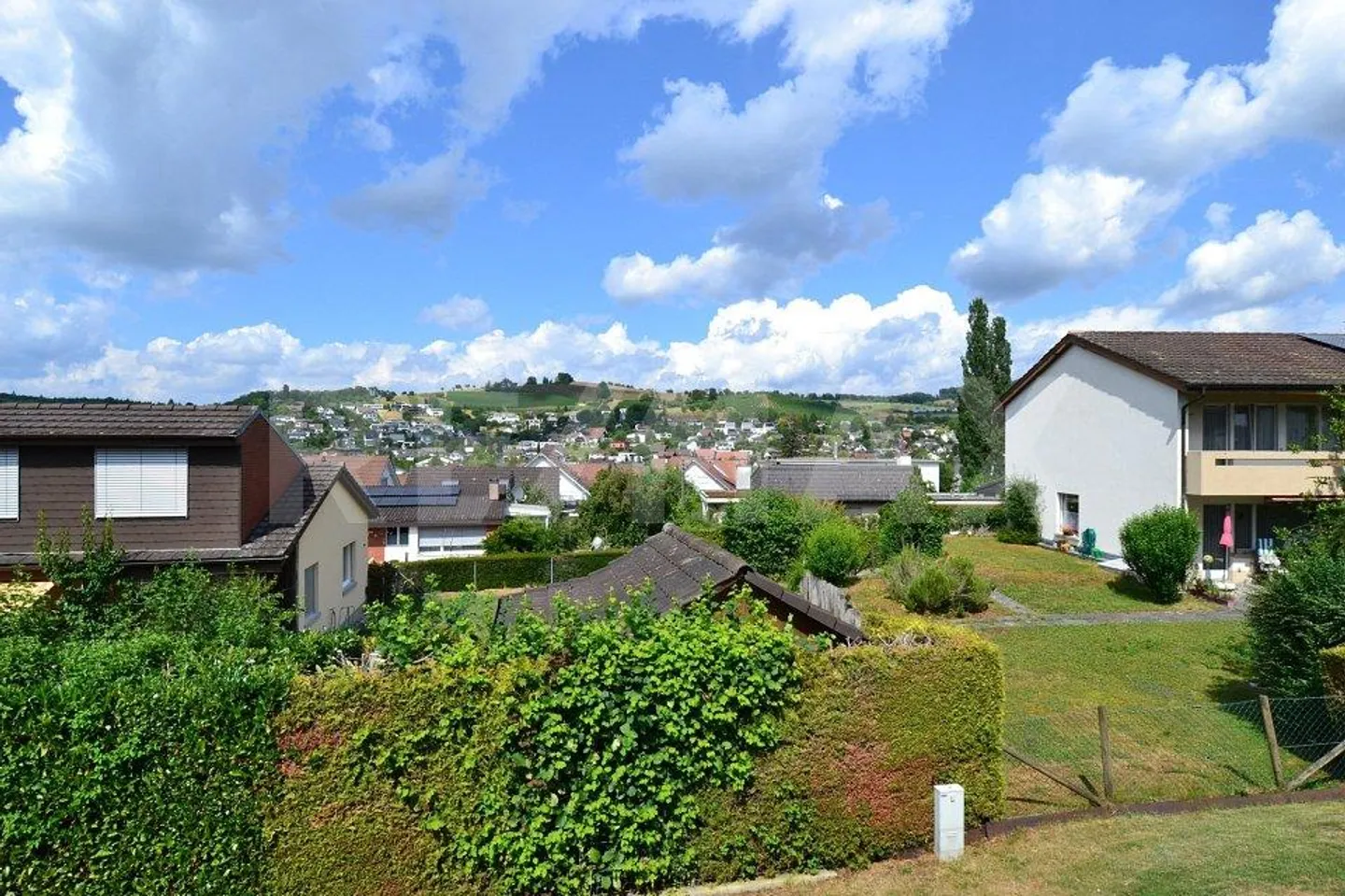 Charmantes Einfamilienhaus mit Garten - Foto 1 von 13