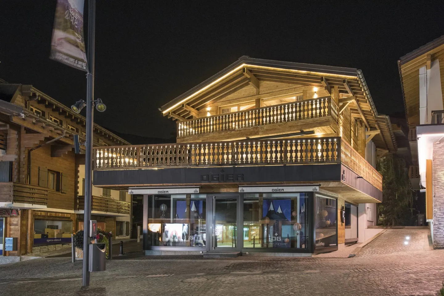 Extraordinary Chalet in the Heart of the Station - Photo 13 of 13