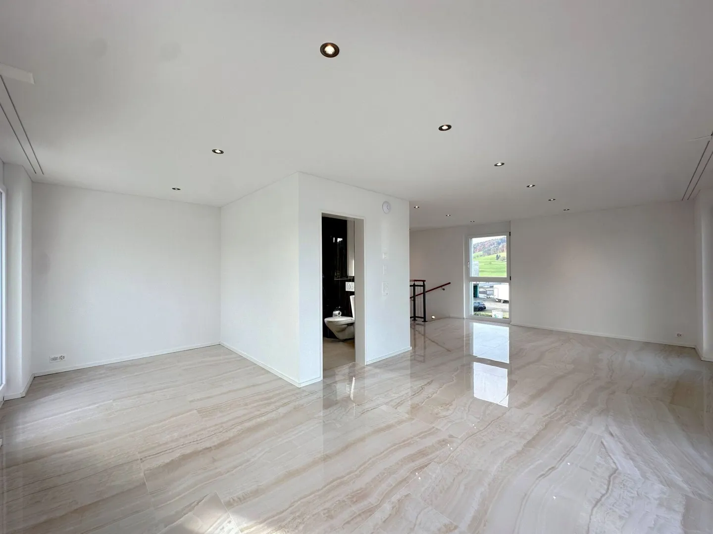 Affascinante casa in affitto di 4,5 stanze con grande terrazza a Wallenwil - Foto 7 di 13