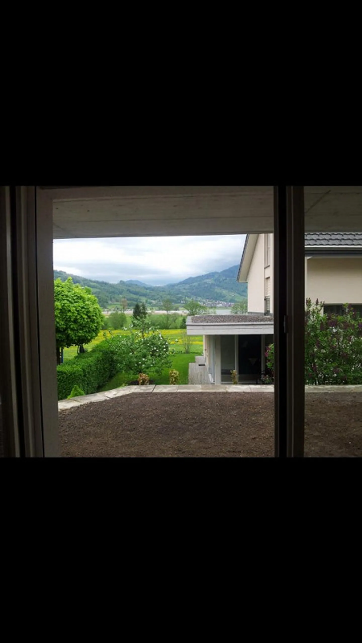 Studio - Photo 4 of 4