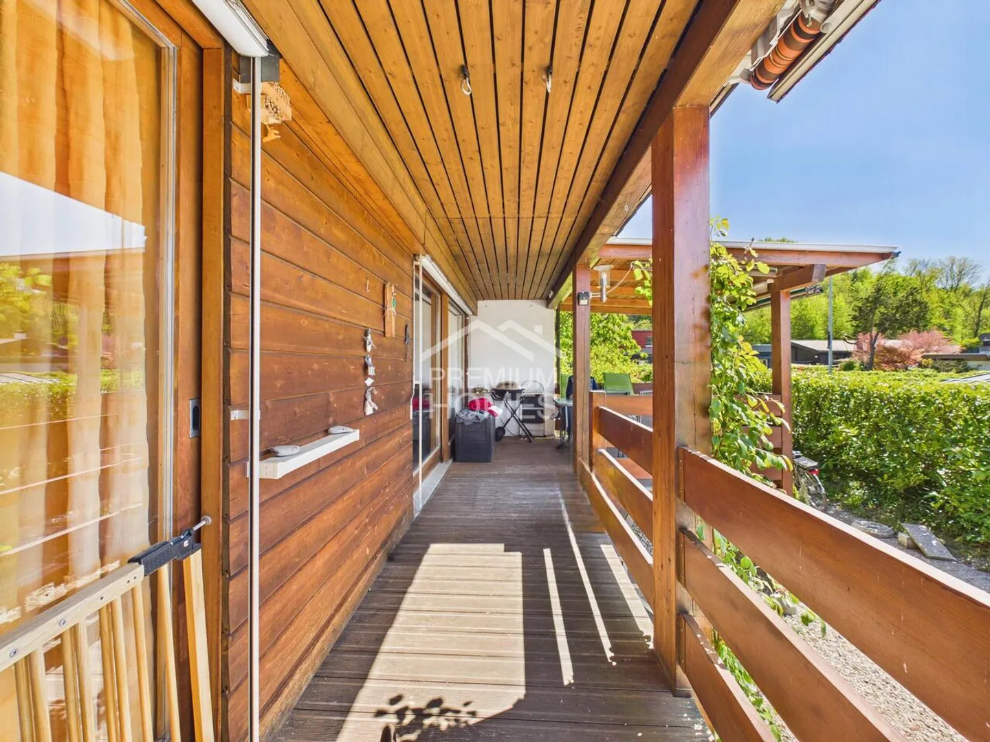 Your Retreat in the Green - Photo 6 of 9