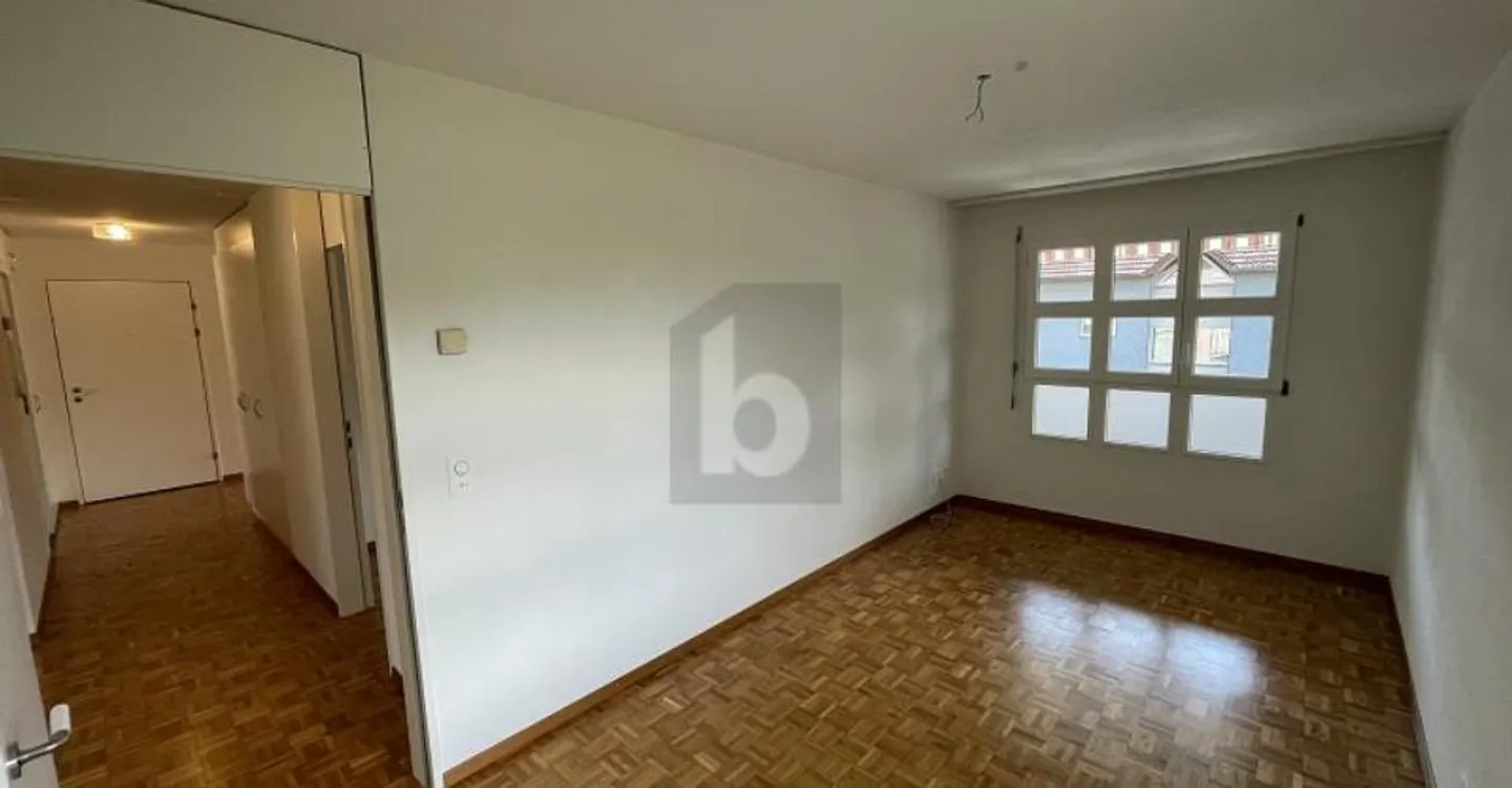 FAMILY FRIENDLY WITH LARGE BALCONY - Photo 3 of 5