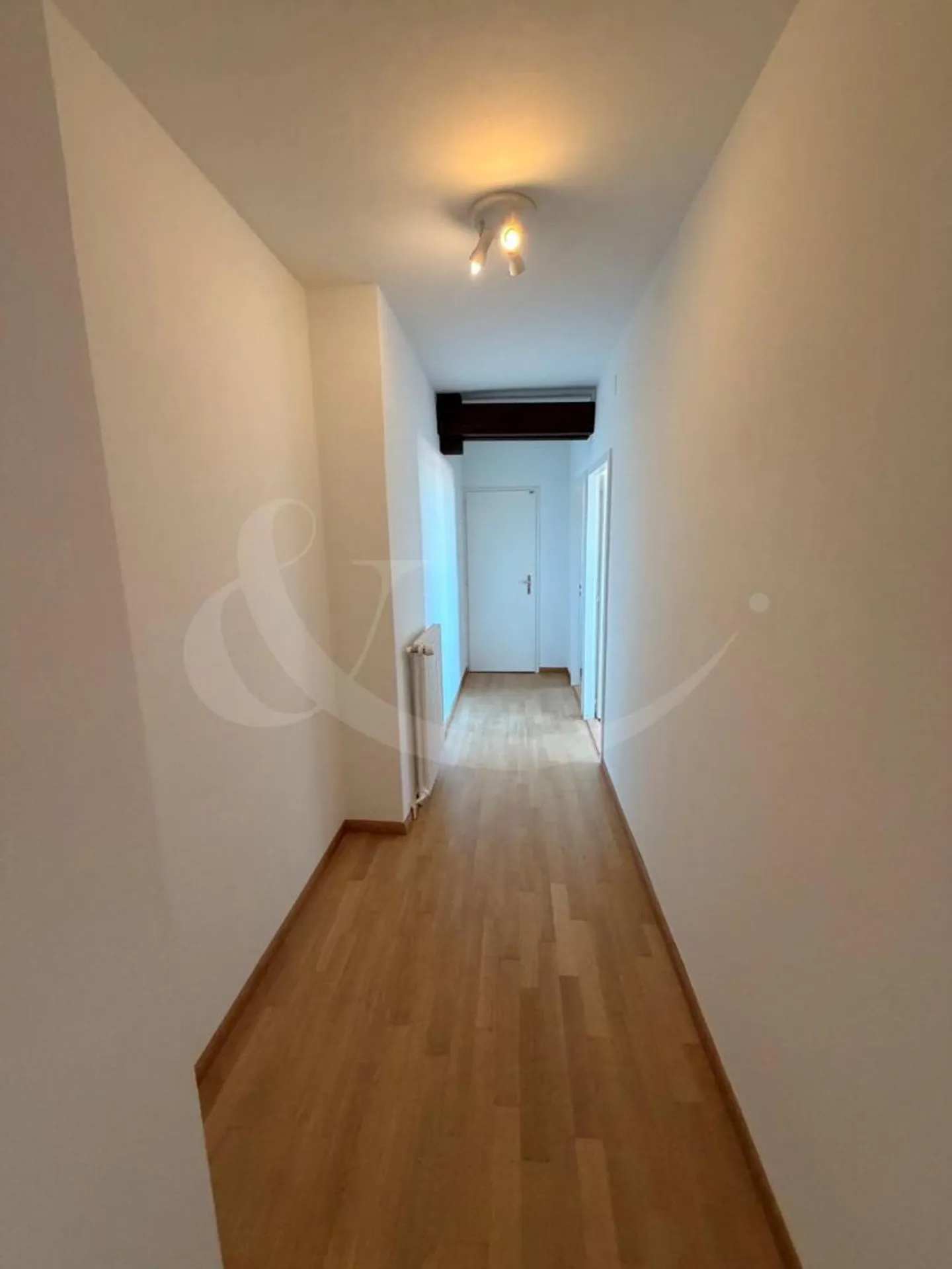 Charmant Appartement Sous Les Toits - Photo 5 sur 10