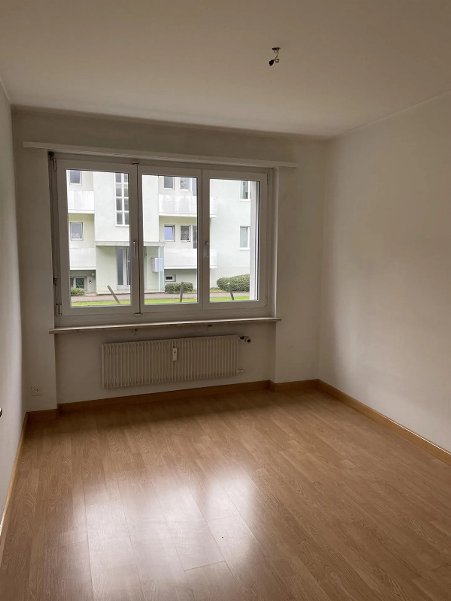 Beautiful 3-room apartment with two balconies - Photo 9 of 9