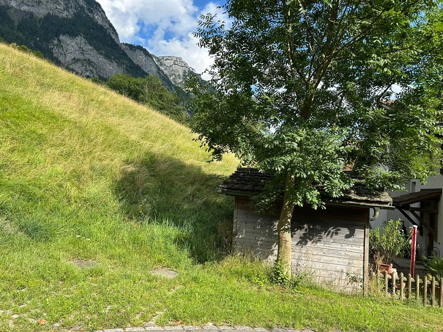 Terreno edificabile per quattro case bifamiliari con garage sotterraneo - Foto 2 di 4
